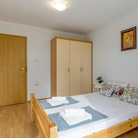 Apartment House In The Vineyard - Happy Ankaran