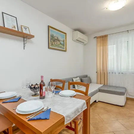 House In The Vineyard - Happy Apartmán