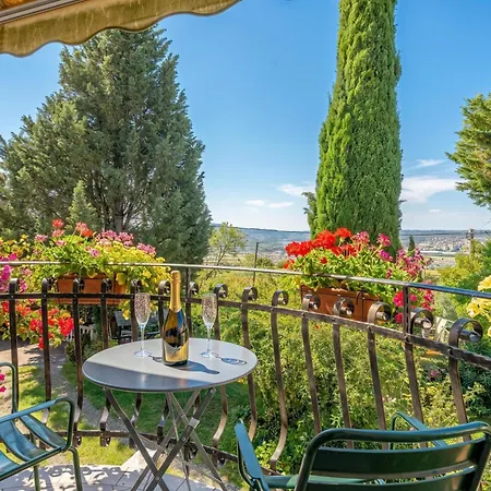 House In The Vineyards - Happy * أنكاران