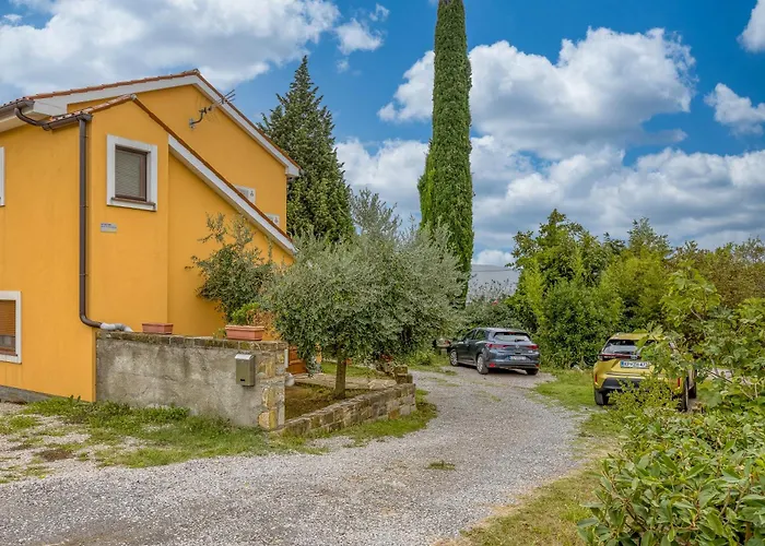 House In The Vineyard - Happy شقة *